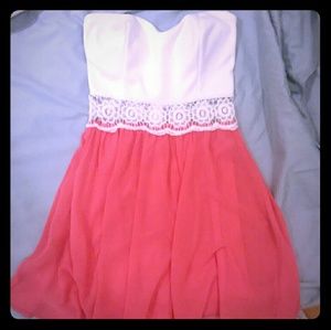 🚫SOLD 🚫🌼Coral Flower Child Dress✌🌼